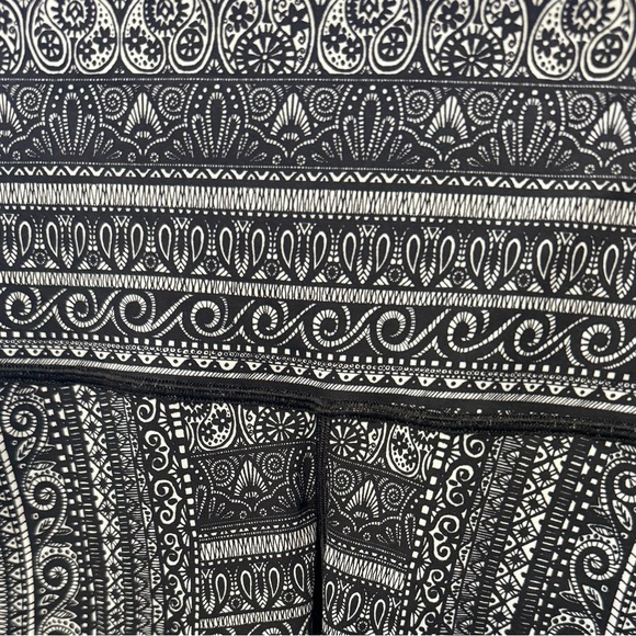 Lululemon Wunder Under Hi-Rise Tight Nulux 28"
Entwined Pant Hi-rise 50 Leggings - Picture 4 of 6